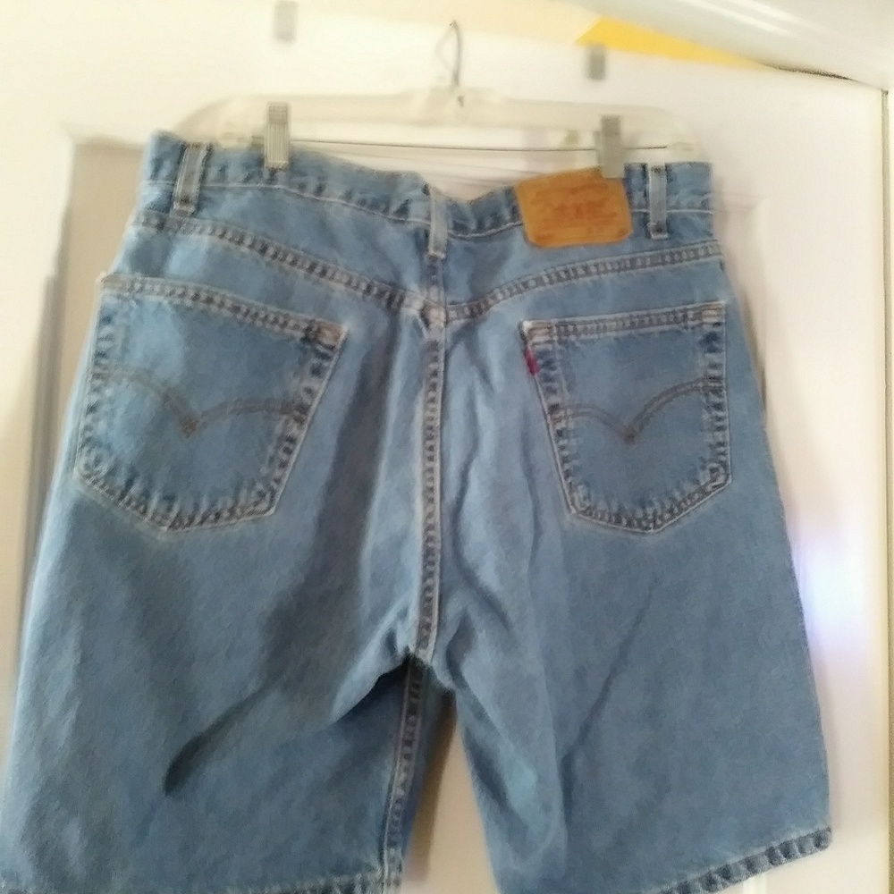 Men's 505 Levi shorts ..like new
